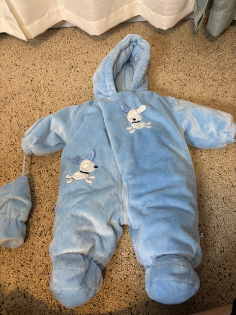 #210 Baby Boy Winter Snow Suit, size 3 months