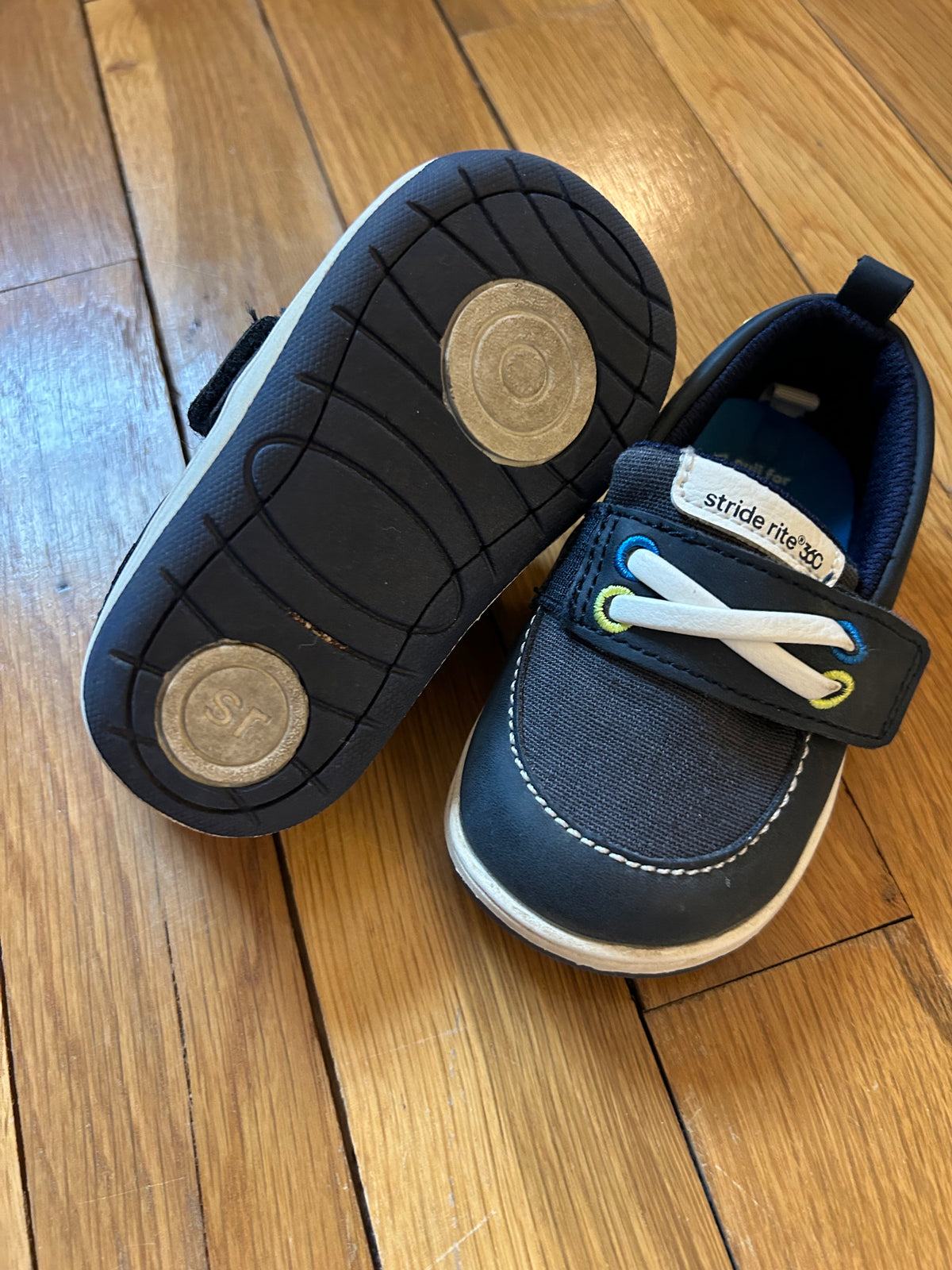 Seller 128 - Stride Rite Boys Size 5 Toddler Shoes