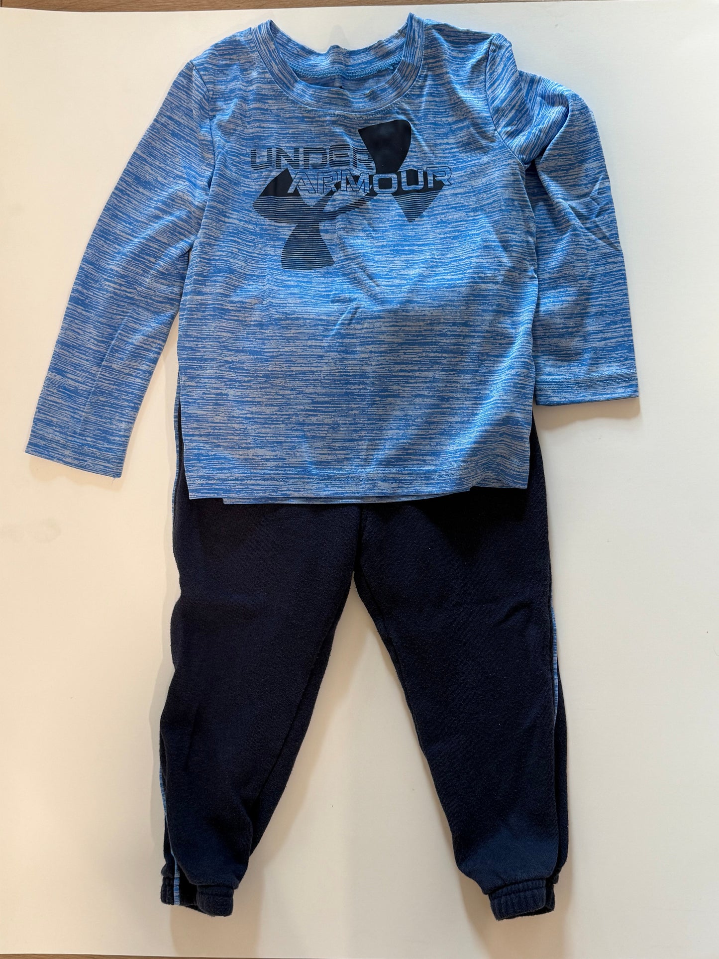 #50 • Boys • Under Armour • 24 Months • VGUC