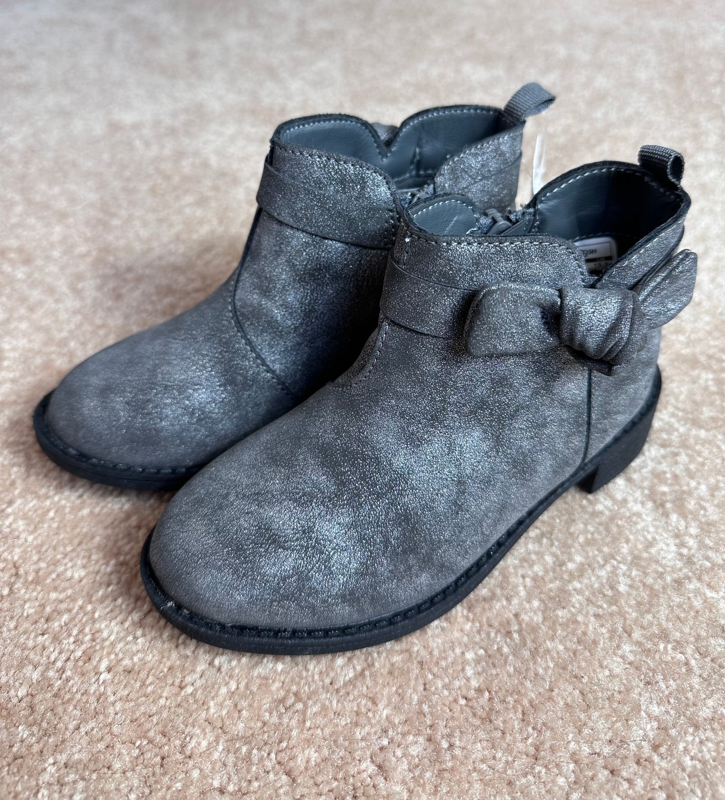 Oshkosh metallic grey booties girls size 9 NWT