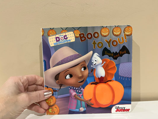 1367 Doc McStuffins Boo to You board book, EUC