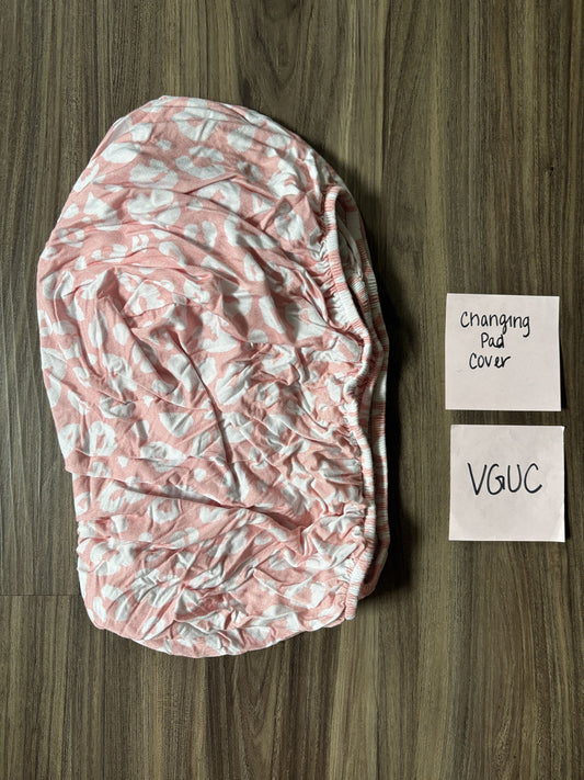 #138 - VGUC Bamboo (Milk + Coco) Pink Cheetah Changing Pad Cover