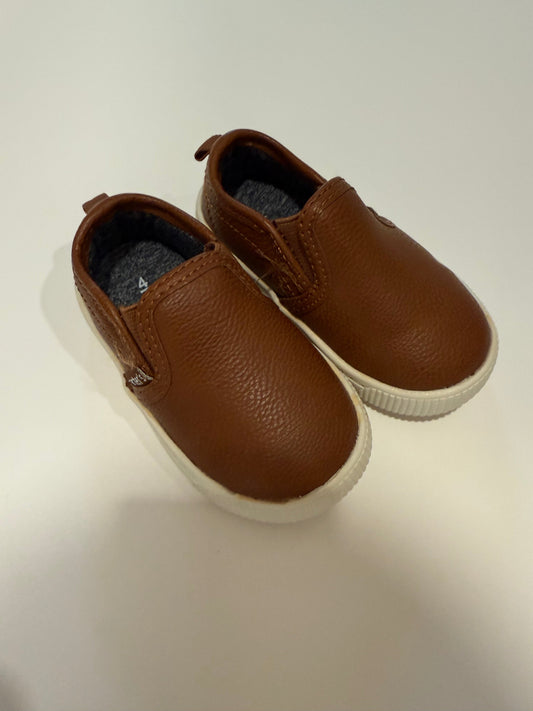 #50 • Boys • Carter’s • 4 • NWOT