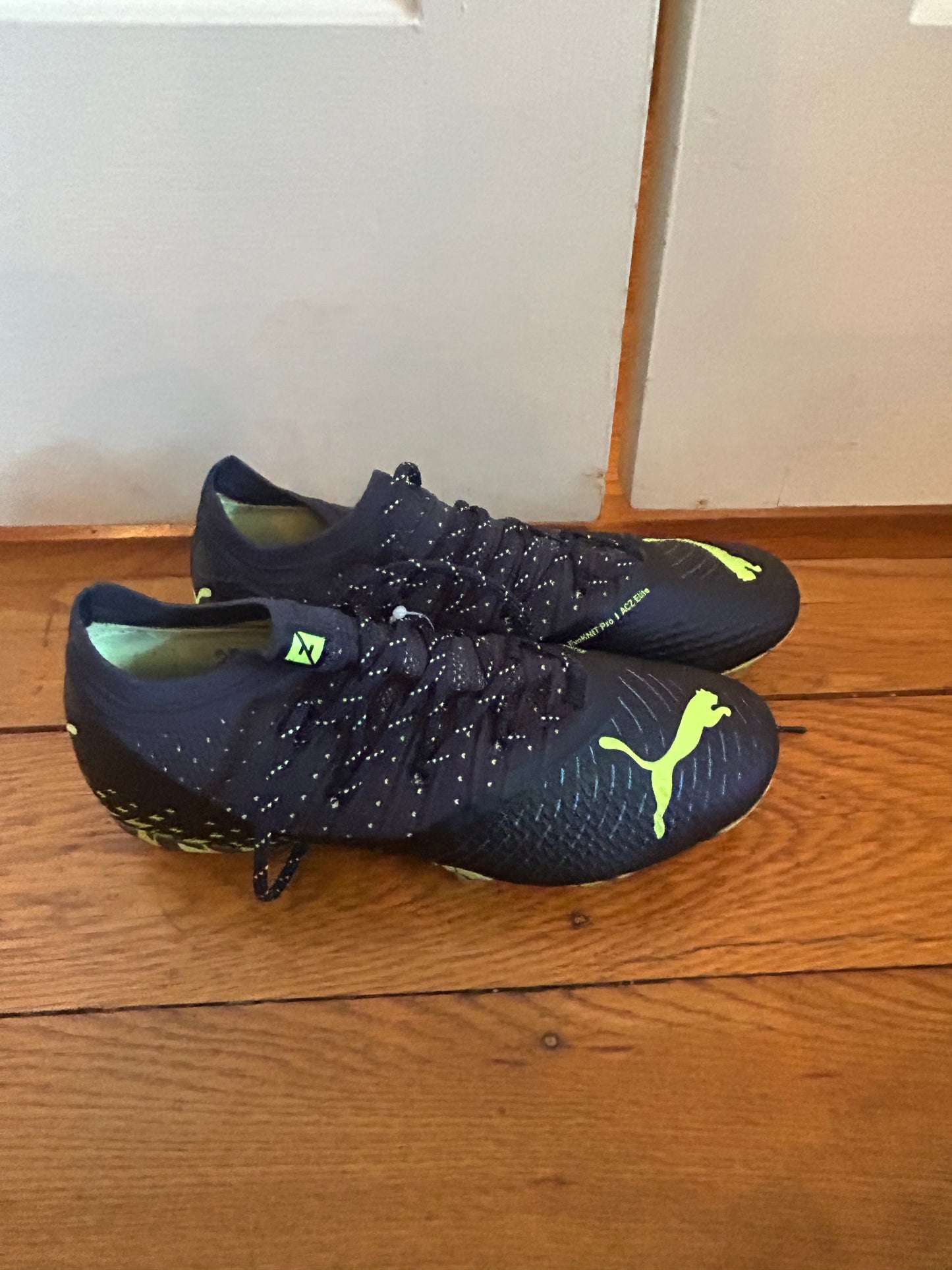 136 NWT Puma Cleats size 6.5