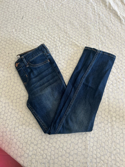 136 EUC Girls Abercrombie Jeans 9/10