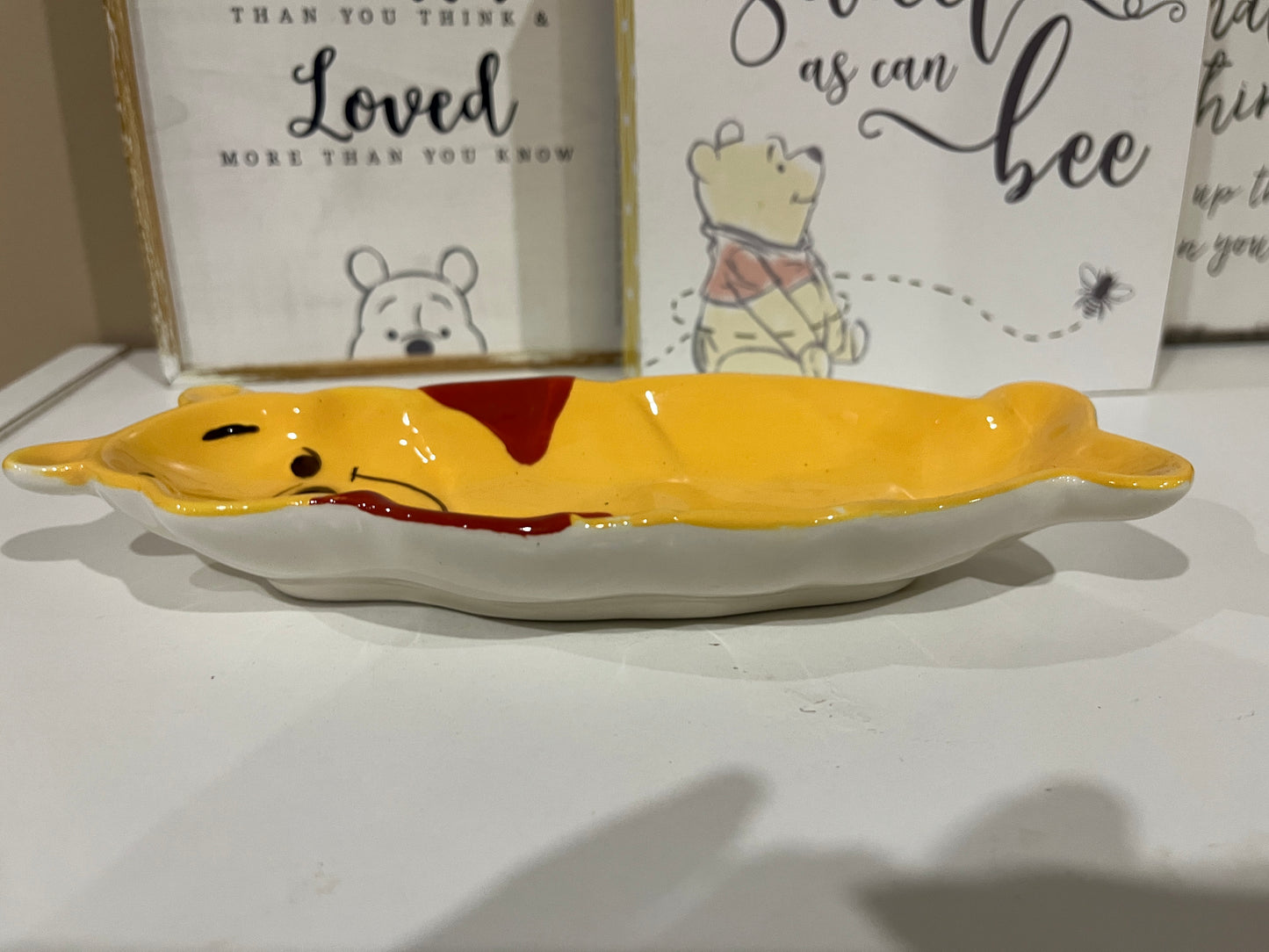 137 Winnie the Pooh Decor assortment. See all pictures 10 items total. see description below (multiple pics)