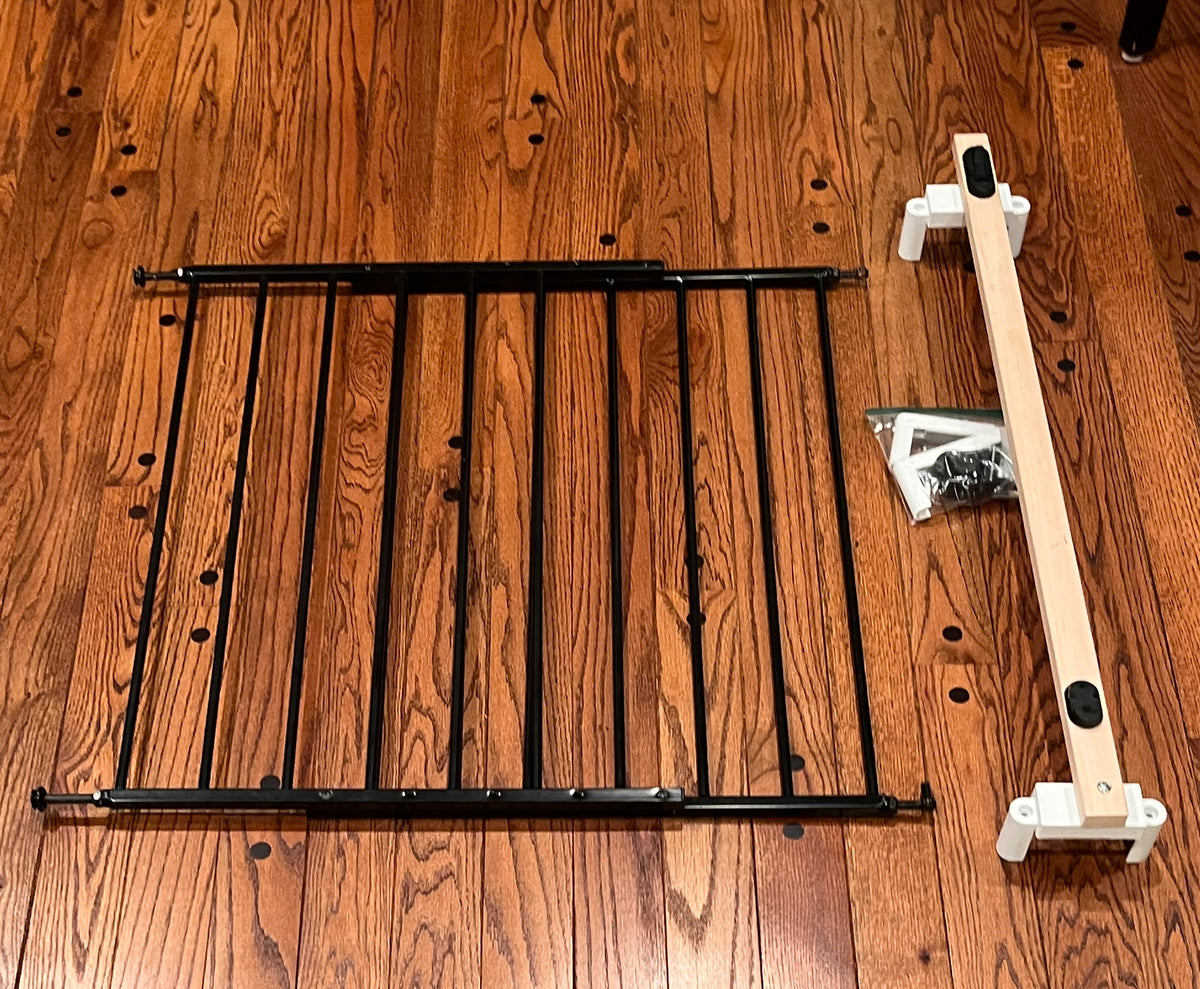 #173 KidCo walk through baby gate