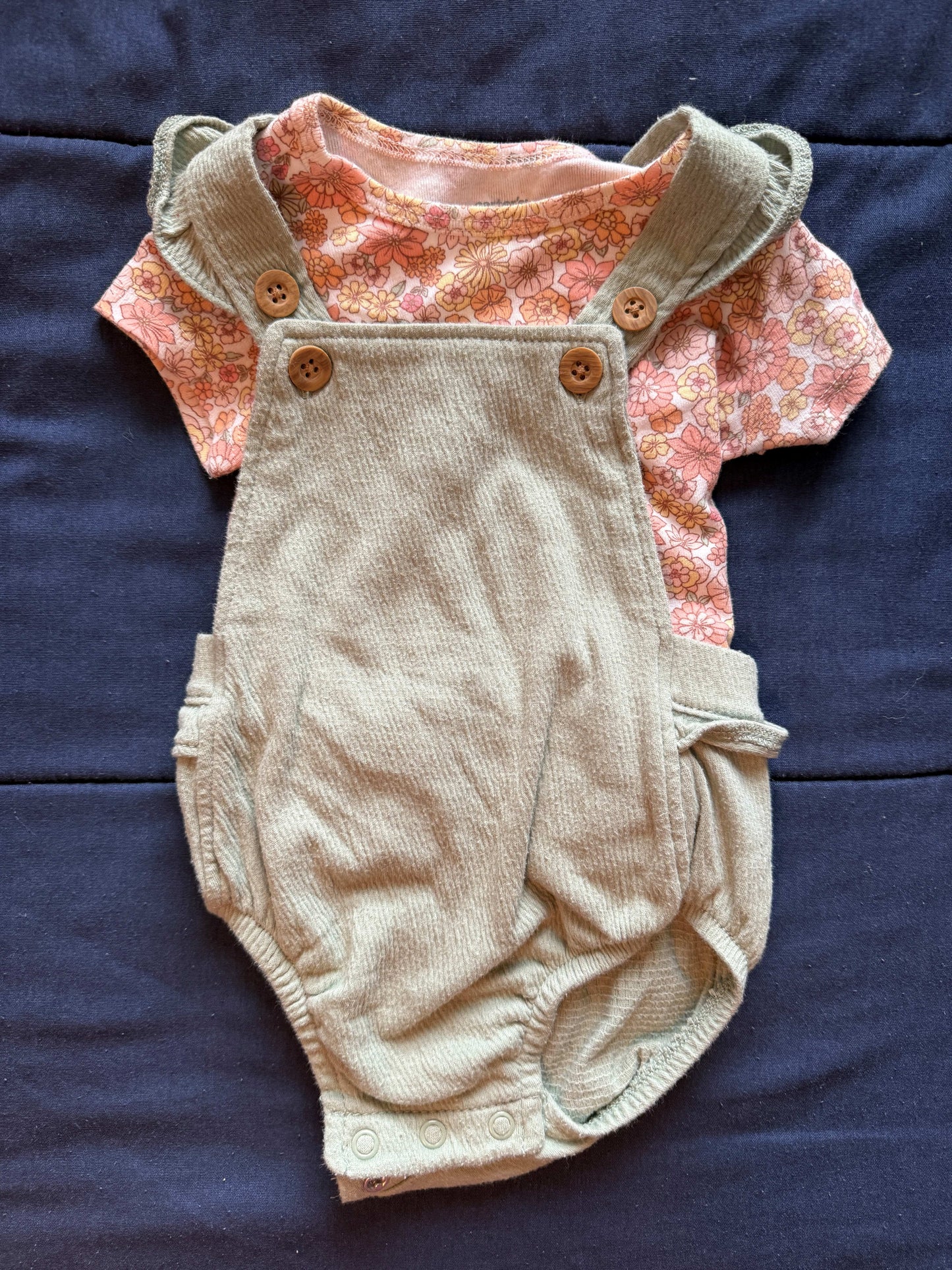SELLER #6 Carters 6M Floral Shirt & Overalls
