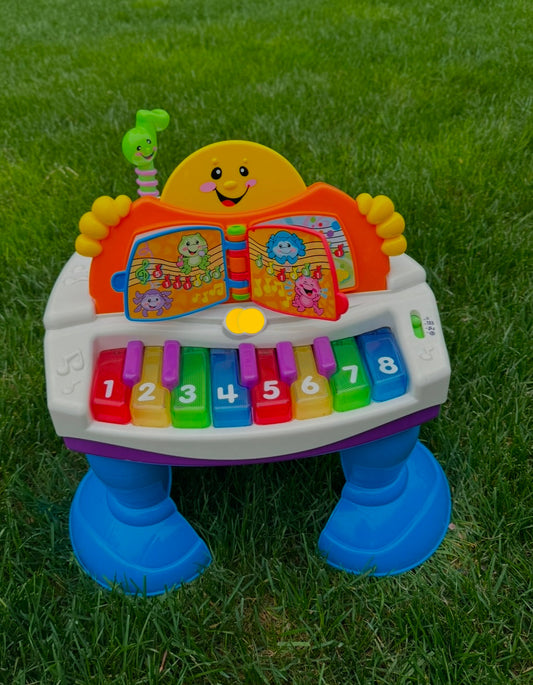 #172 Fisher Price Laugh and Learn Piano