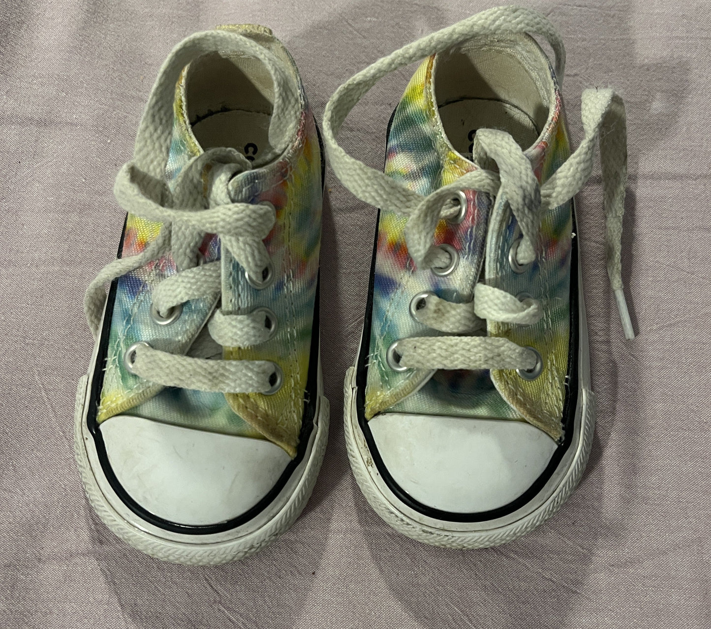 #211 REDUCED Size 4 Tie Dye Converse