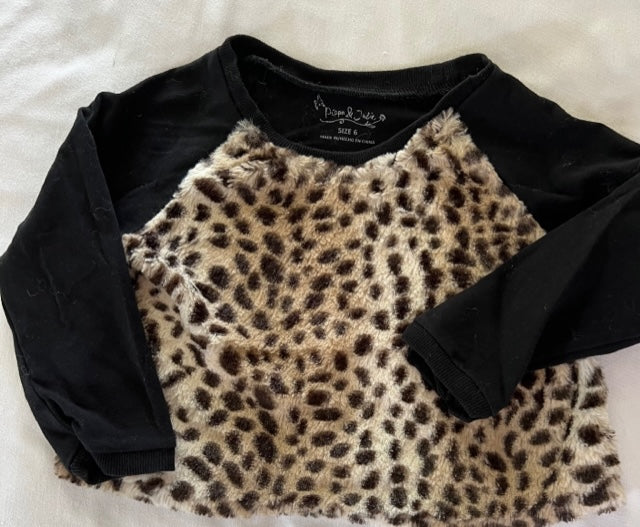 Pippa and Julie Cropped Cheetah Print Elbow Sleeve Shirt Girls Sz 6
