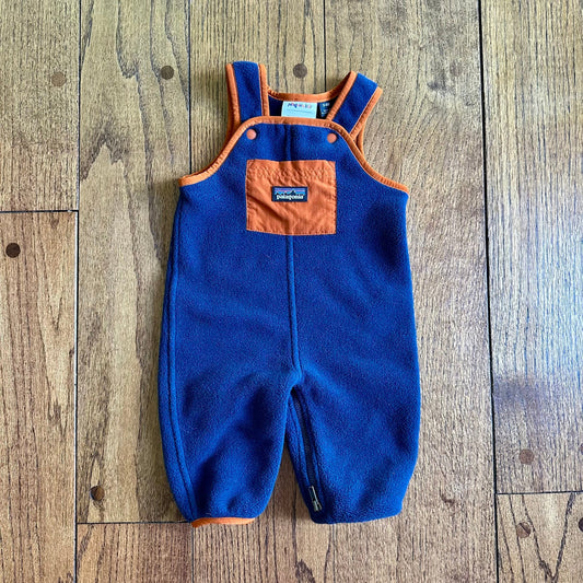 #113	EUC Boys / Baby Patagonia Navy Fleece Overalls, size 3-6 months