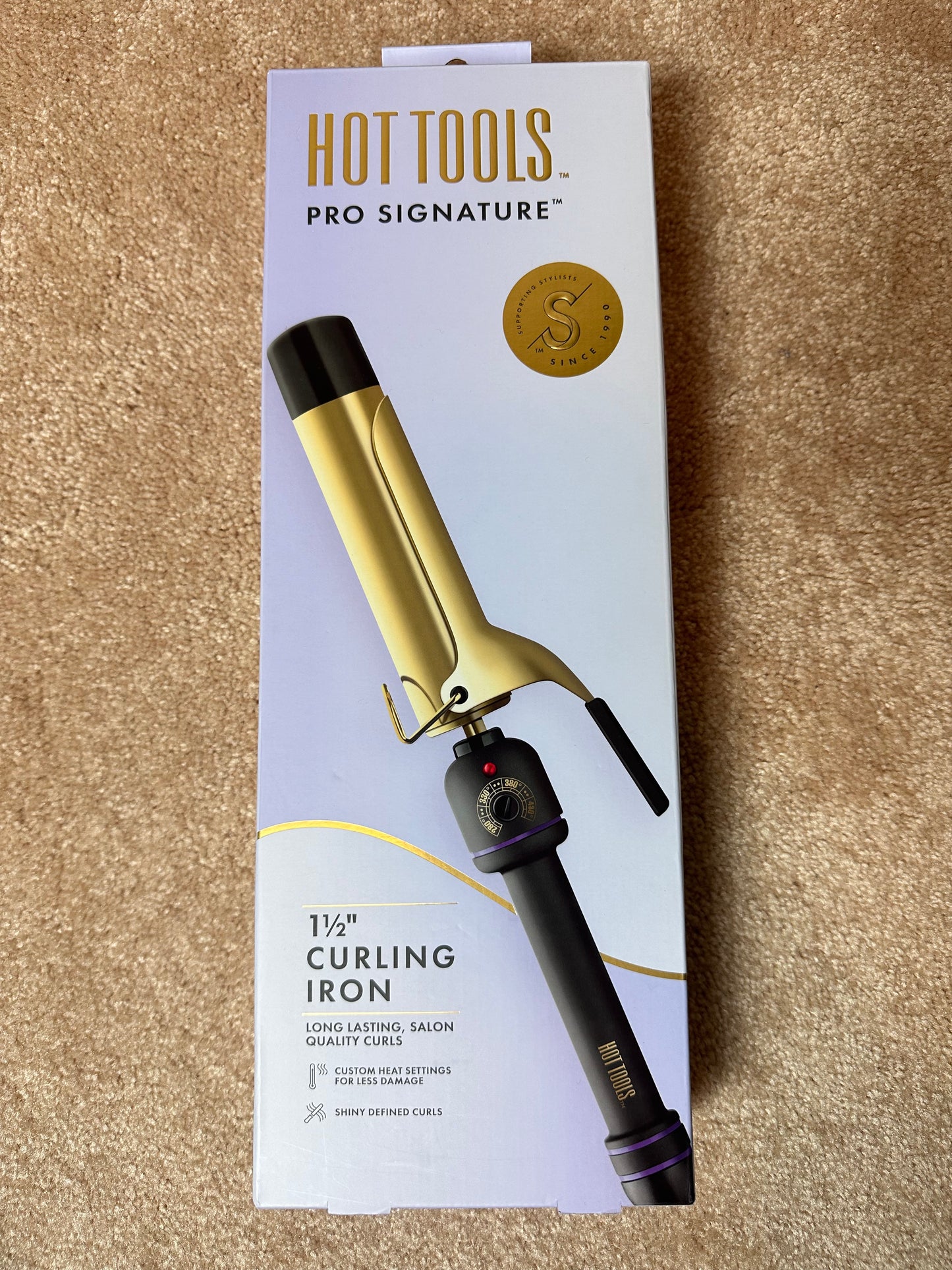 Hot tools 1 1/2” curling iron Like New