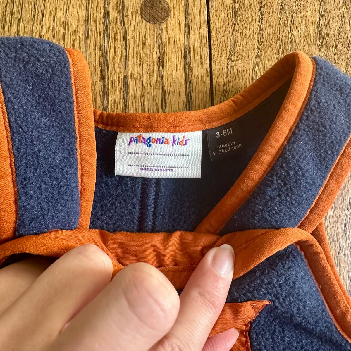 #113	EUC Boys / Baby Patagonia Navy Fleece Overalls, size 3-6 months