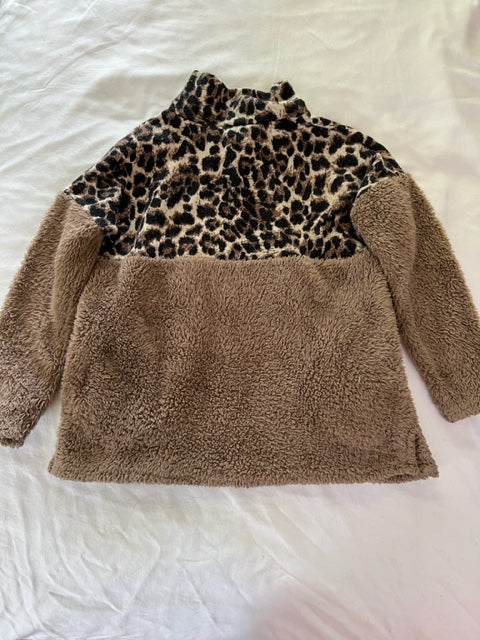 GtöG Leopard 1/4 zip fleece pullover Girls Sz M (8-10)