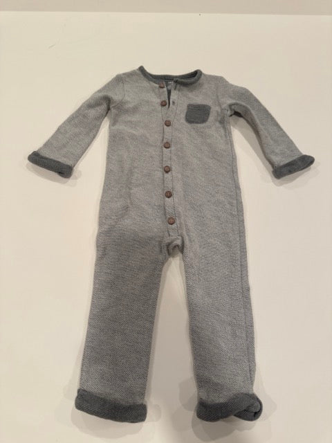 #9 -  Carters  -  Grey Longsleeve Button Down Romper Infant's SIZE  12M REDUCED