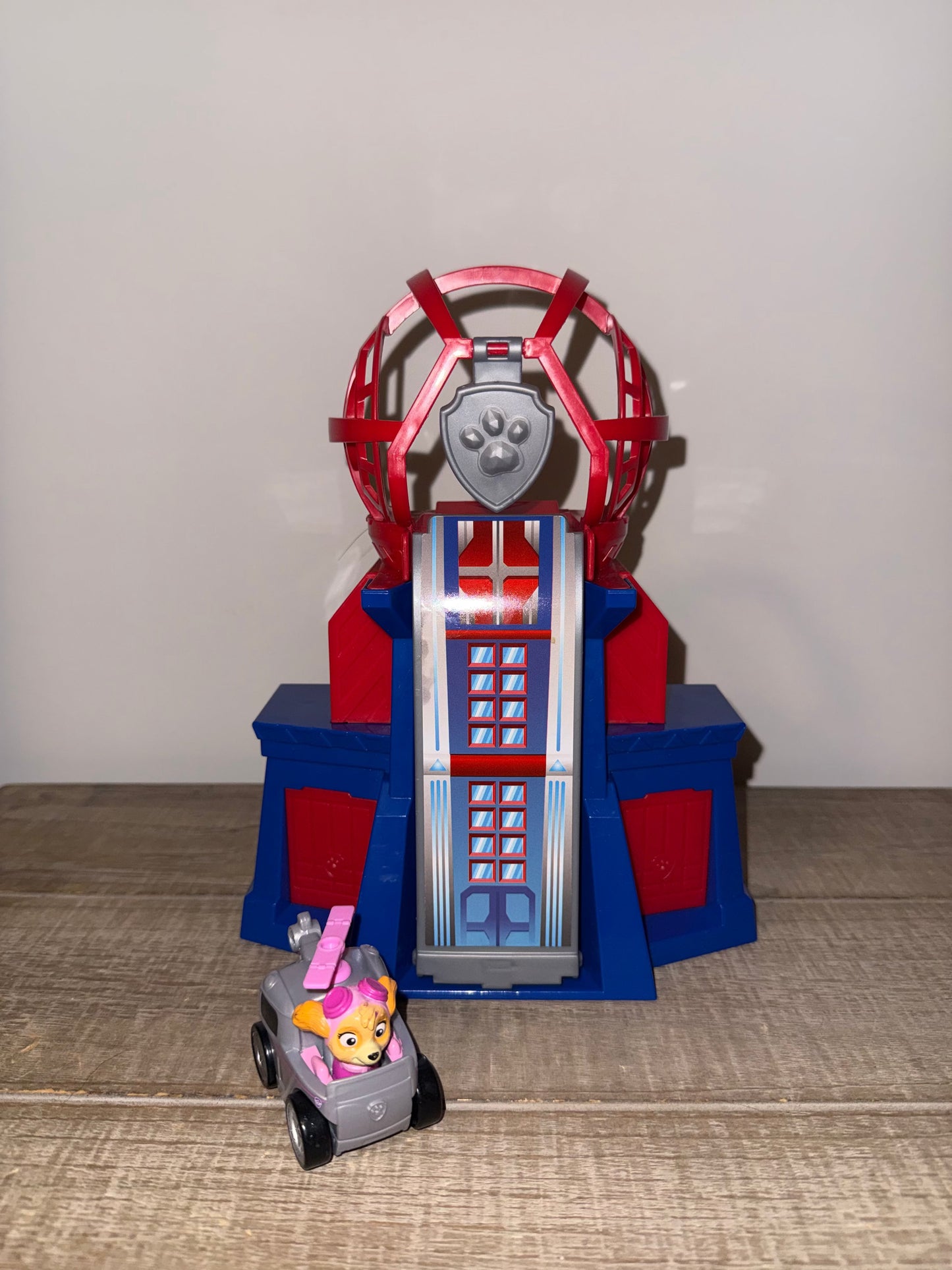 #106: REDUCED Paw Patrol Mini Lookout Tower and Skye Car
