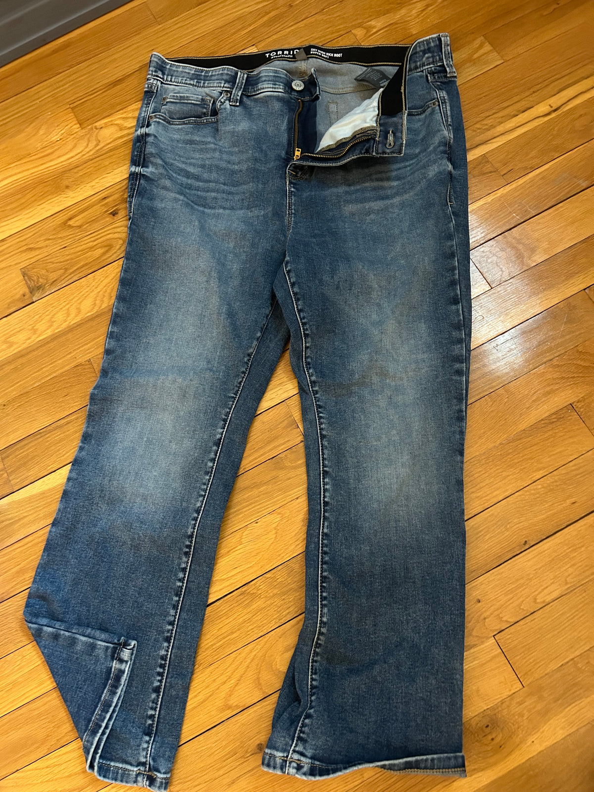 Seller 128 - Torrid Size 14 Women's Bootcut Jeans