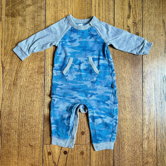 #95 GUC Boys Gap Blue Camo Romper, size 12-18 months
