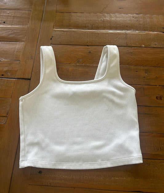 137 White women's/ Junior's M tank top