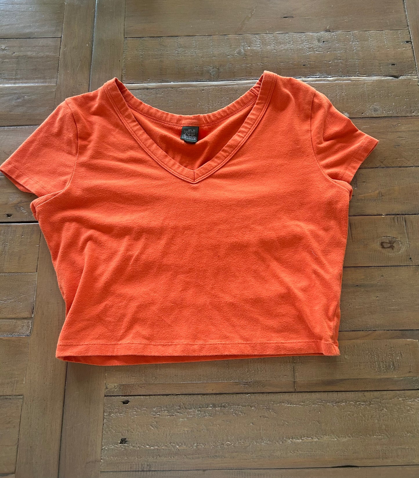 137 women's/ juniors black t-shirt with lemons, orange wild fable crop top, off white T-shirt Size Medium form target EUC (multiple pictures)
