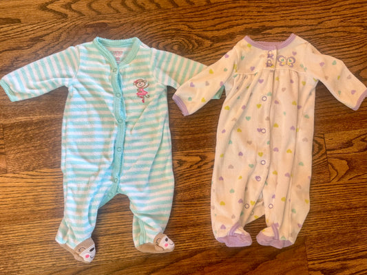 Seller #172 Carter’s Girls Sleepers Monkey & Butterfly Size Newborn