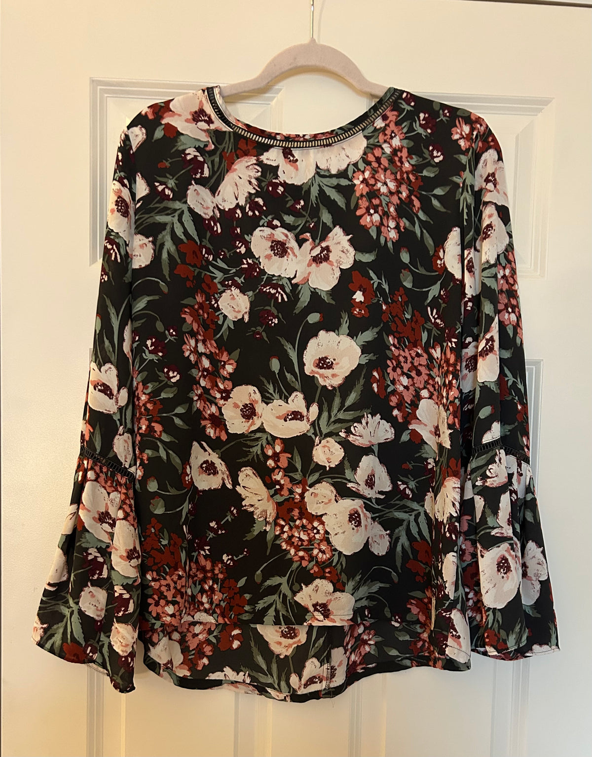 Seller 128 - The Loft Women's Large Floral Print Shirt