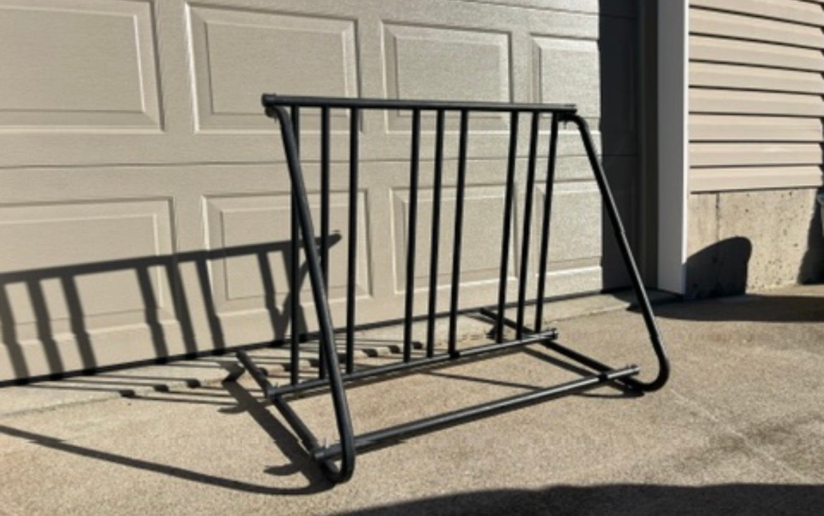 137 Stand for bikes and scooters