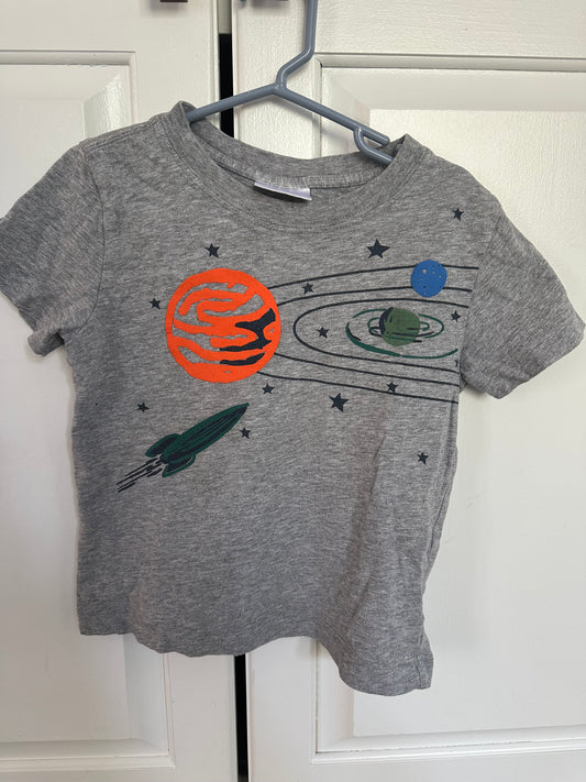 #43 Hanna Andersson size 3 space tshirt