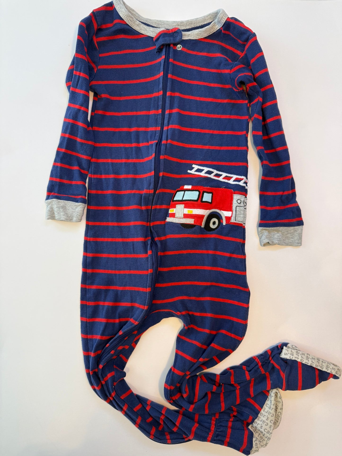 Seller#12 Boys 3T Footed fire engine pajamas