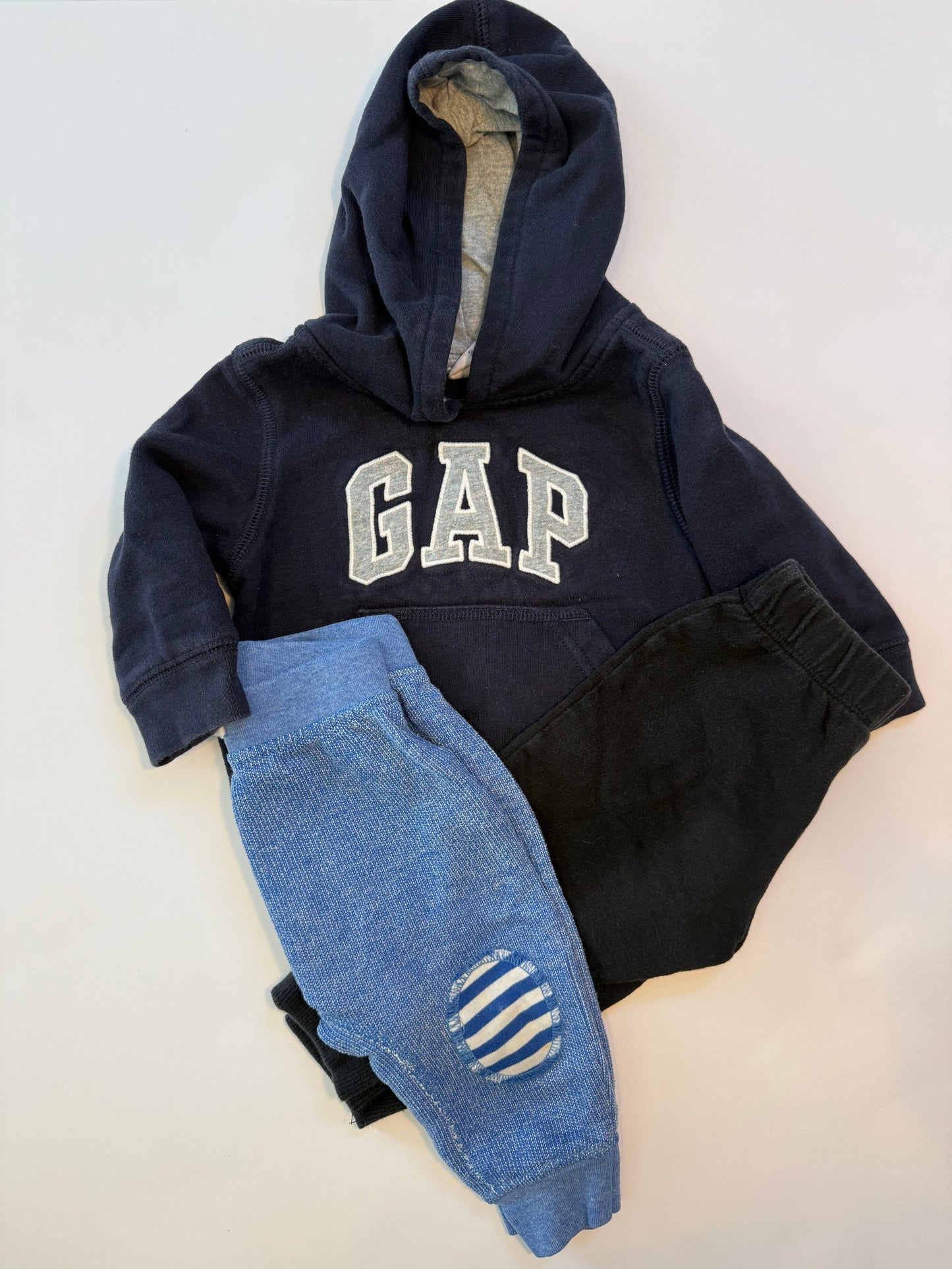 Seller #12 6-9mo Gap Sweatshirt and 2 pants set