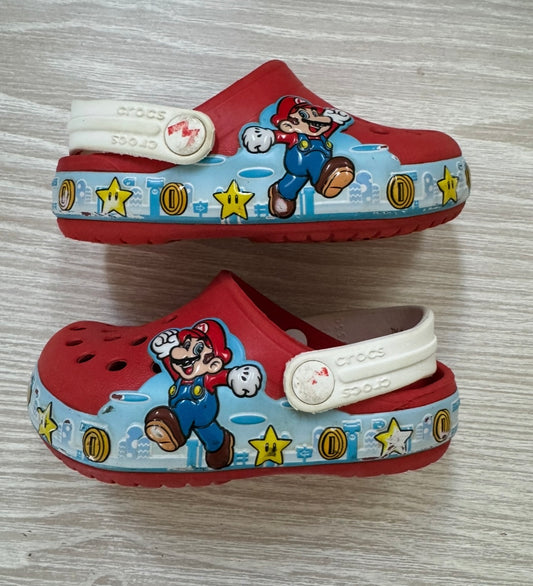 #207 Mario Crocs toddler size 6c - see description