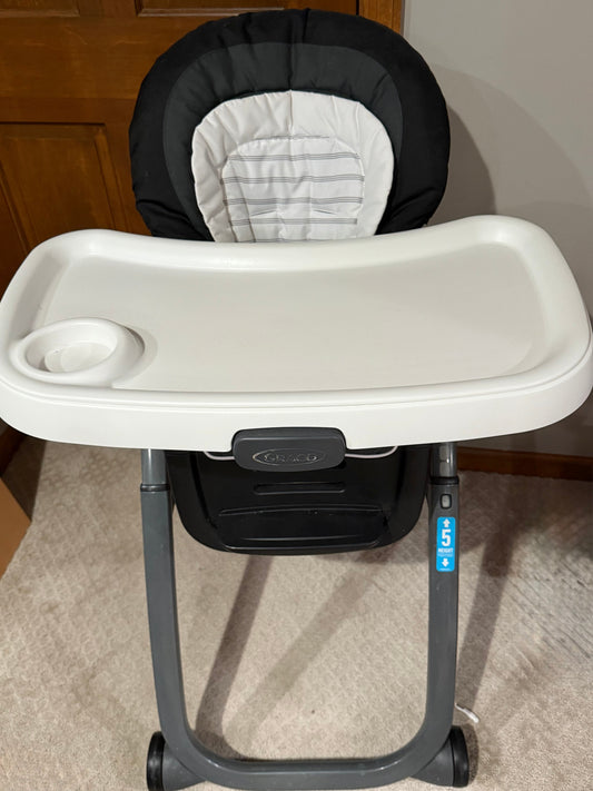 #50 • Graco • High Chair • VGUC