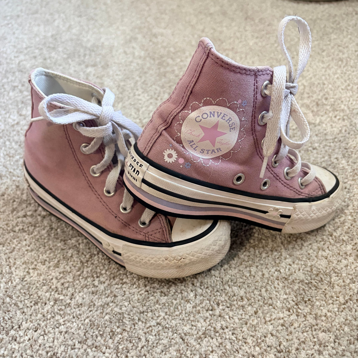 Seller #178 Size 11 Little Girls Light Purple Converse