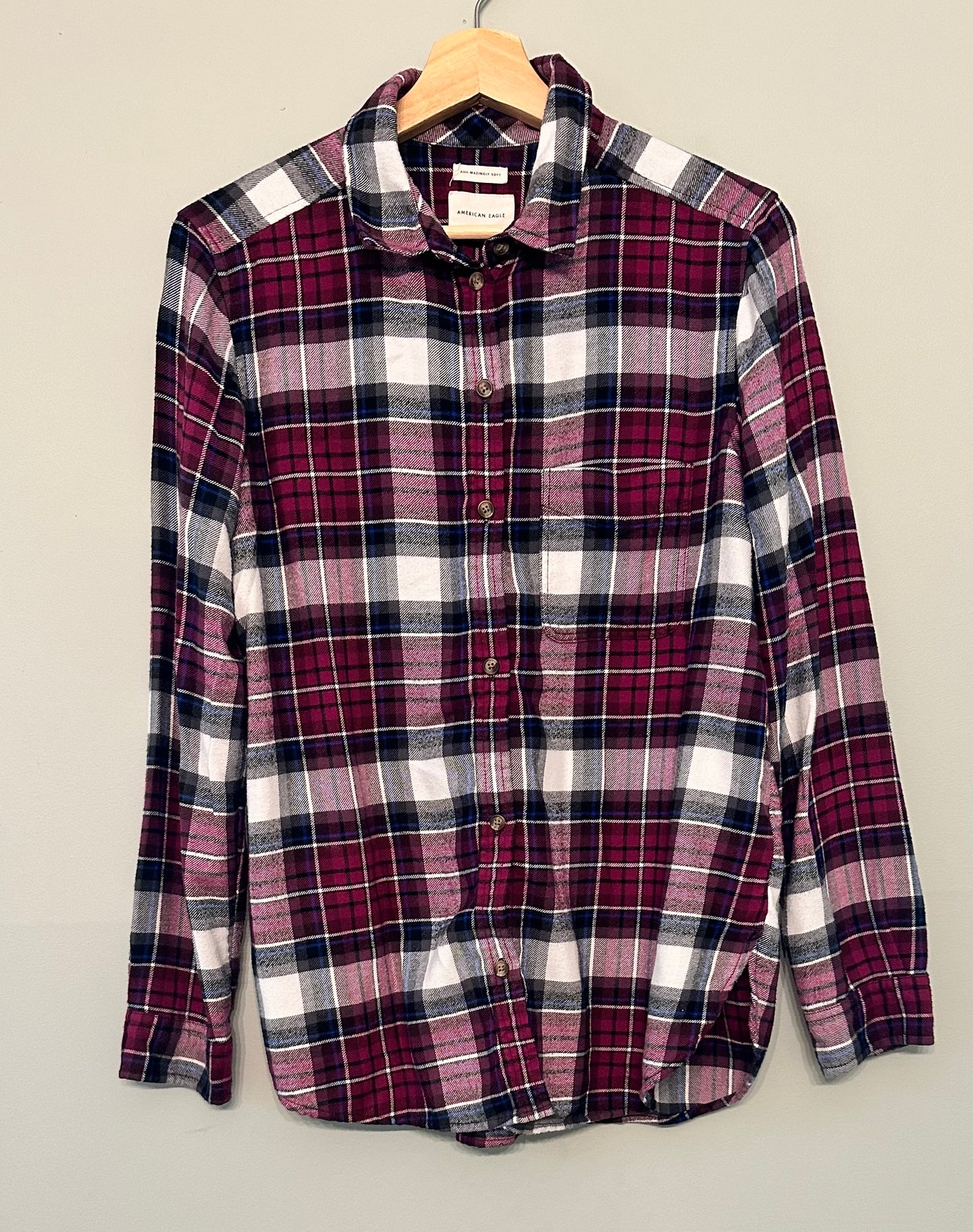 Seller #168 American Eagle women’s Medium Purple Plaid Flannel
