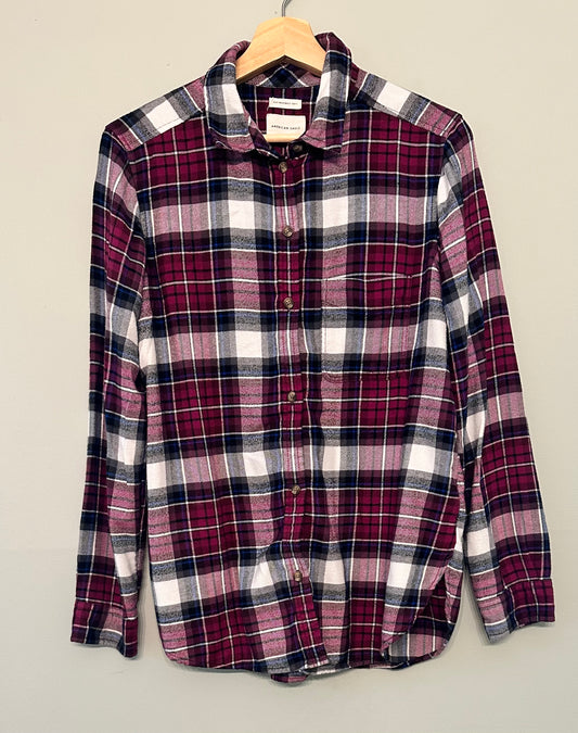 Seller #168 American Eagle women’s Medium Purple Plaid Flannel