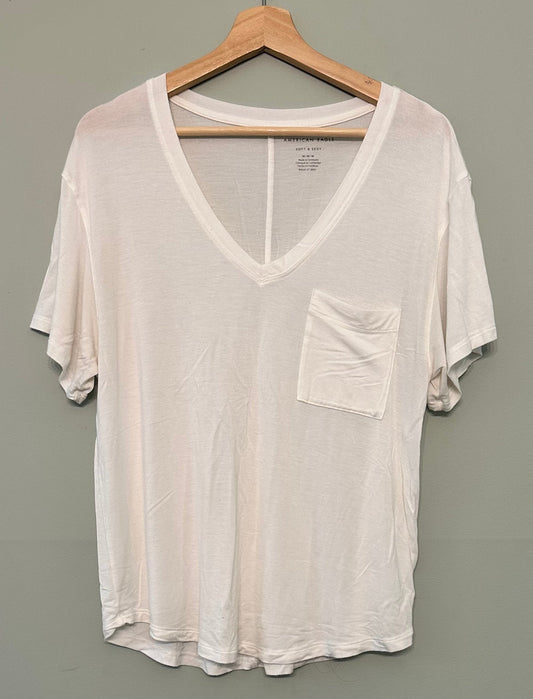 Seller #168 Aerie Women’s Medium White Soft & Sexy v-neck