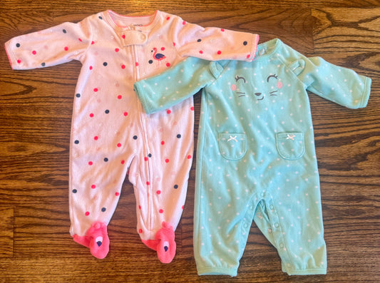 Seller #172 Carter’s Girls Sleepers Dots Set of 2 Size 3m