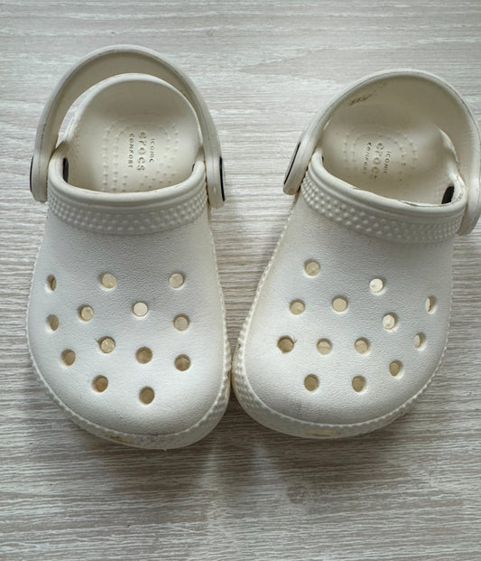 #207 White Crocs toddler size 5c