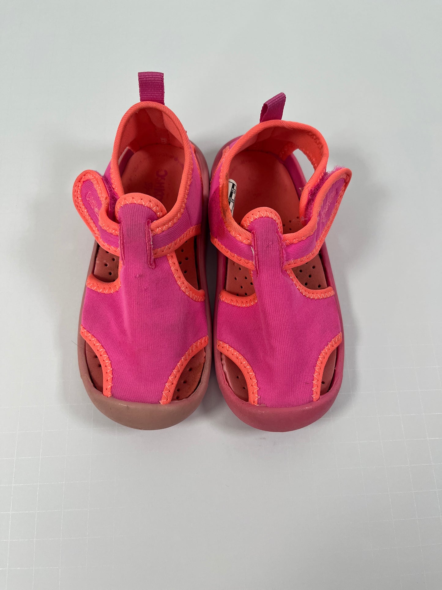 PPU 45242 Osh Kosh size 8 pink water shoes 