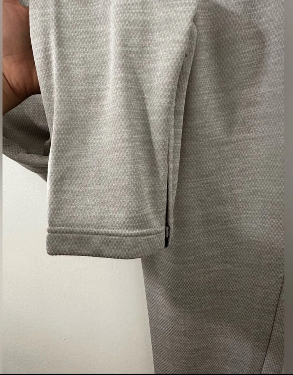 #111 Adidas Women’s Sweatpants Grey Athletic Joggers Size Medium