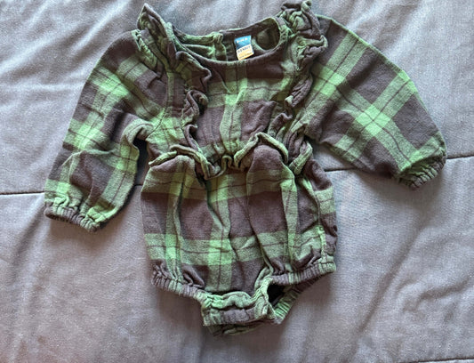 SELLER #6 12M Old Navy Green Plaid Outfit