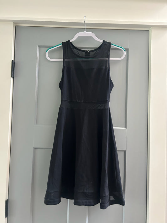 136 nwot express dress with sheer on top and at stomach XS