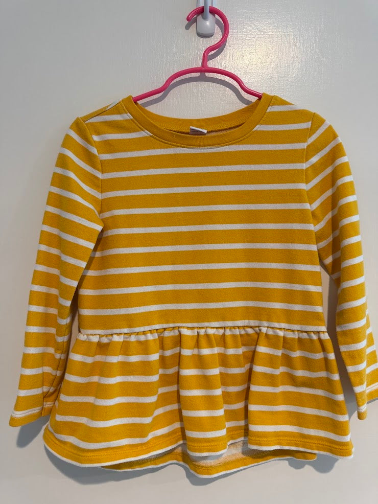 #9 Girls 5 Bundle of 3: Jacket + 2 Longsleeve Shirts