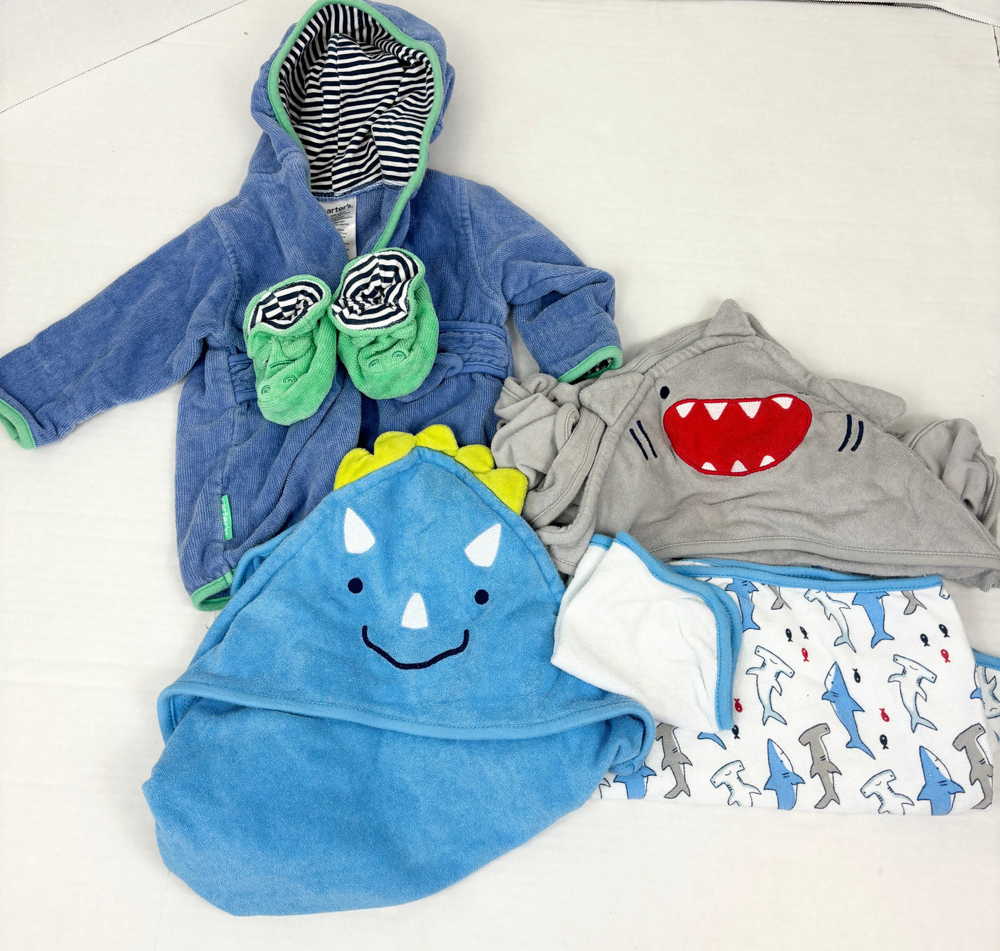 #14 0-3 Months Bathrobe and baby towels set