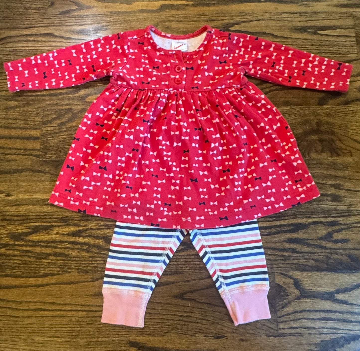 Seller #172 Hanna Andersson Girls Bow Dress and Pant Set Size 75 (12-18M)