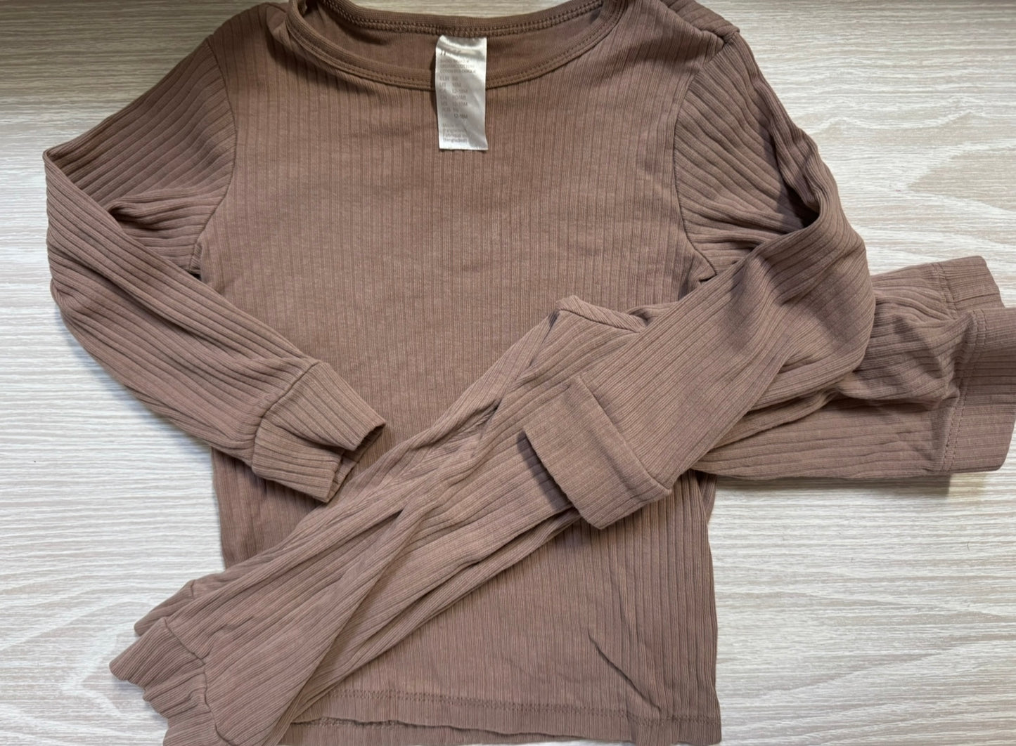 #207 H&M ribbed brown two piece set size 18 Month