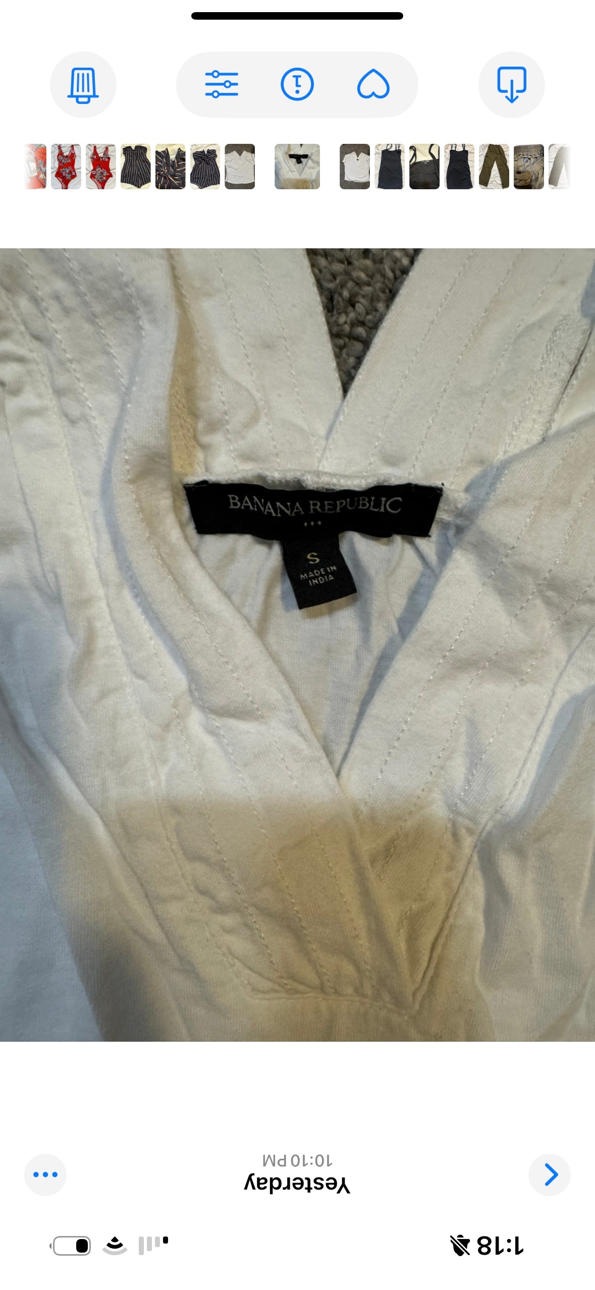 #53 women’s top  size S banana republic