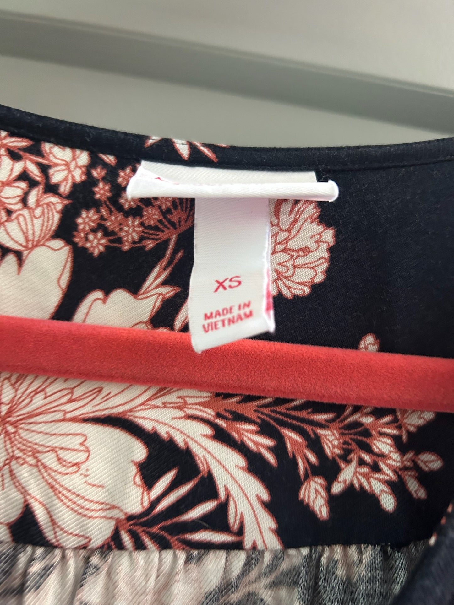 136 EUC maternity XS dress