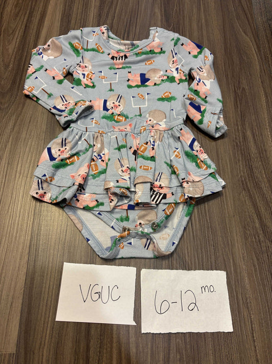 #138 - 6-12 Mo - Birdie Bean (Bamboo) Football Pigs VGUC LS Bodysuit Twirl